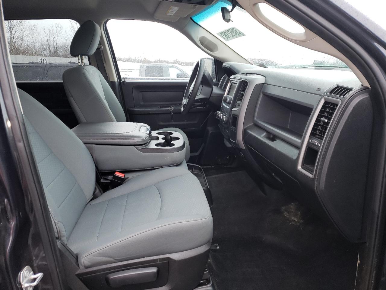Photo 5 from auction – 2017 RAM 1500 ST with VIN 1C6RR7KT5HS823687