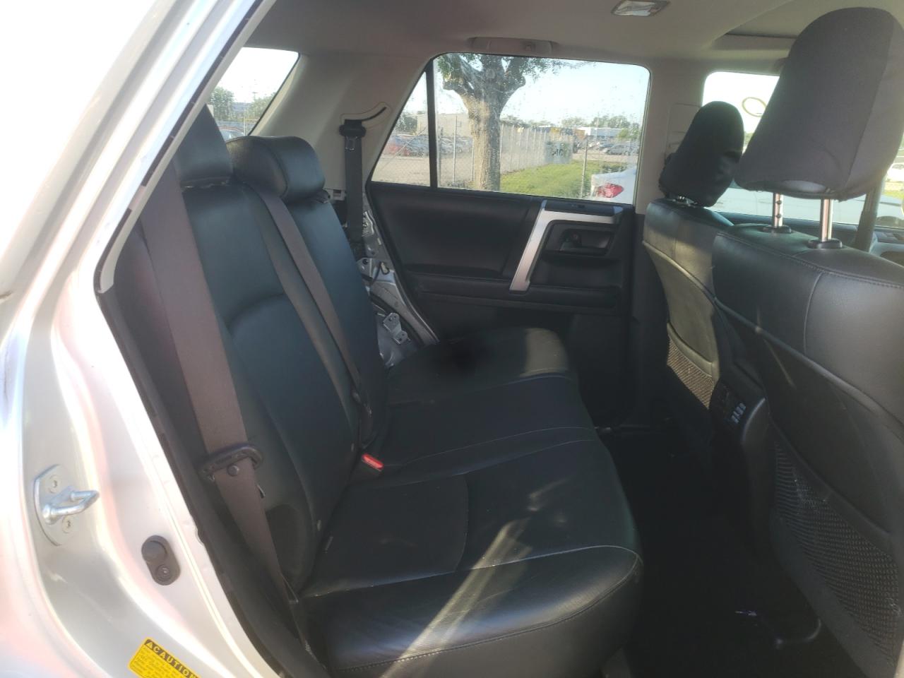 Photo 6 from auction – 2013 TOYOTA 4RUNNER SR with VIN JTEZU5JR3D5053298