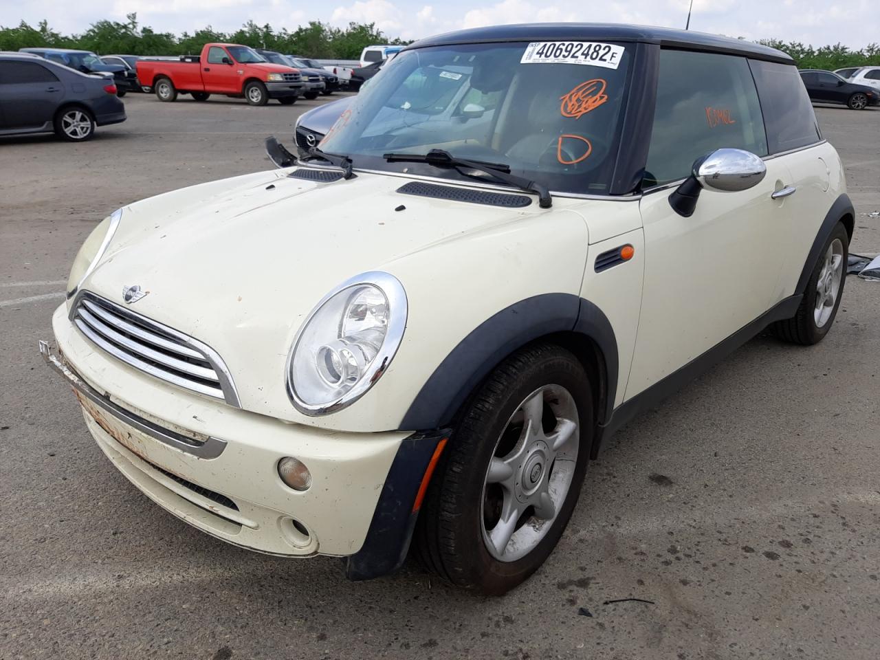 Photo 2 from auction – 2005 MINI COOPER with VIN WMWRC33525TJ69740