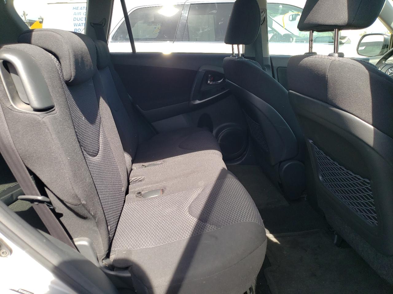 Photo 6 from auction – 2010 TOYOTA RAV4 SPORT with VIN JTMRF4DV5A5033101