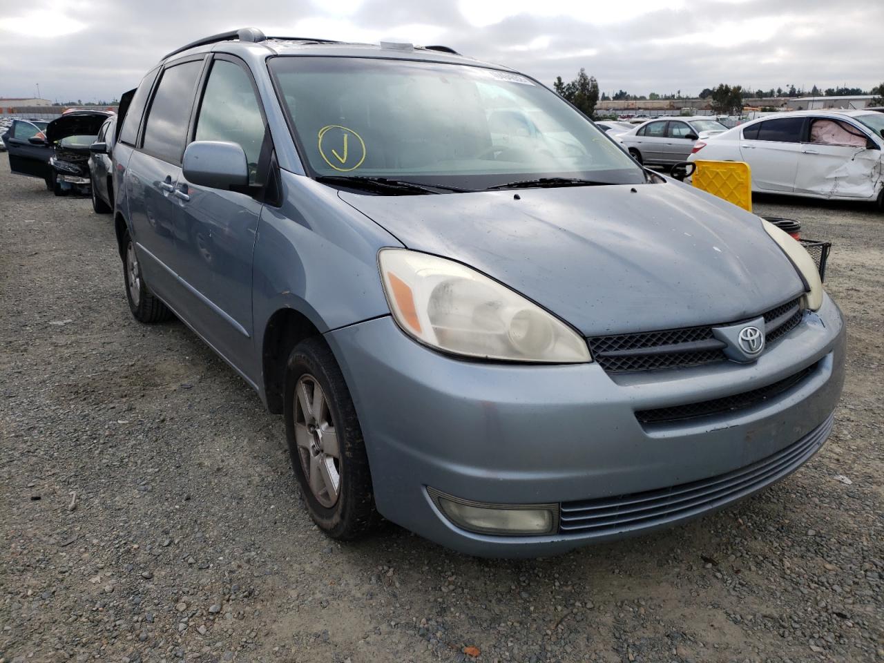 TOYOTA SIENNA XLE 2004 with VIN 5TDZA22C64S123778 - Photo from auction