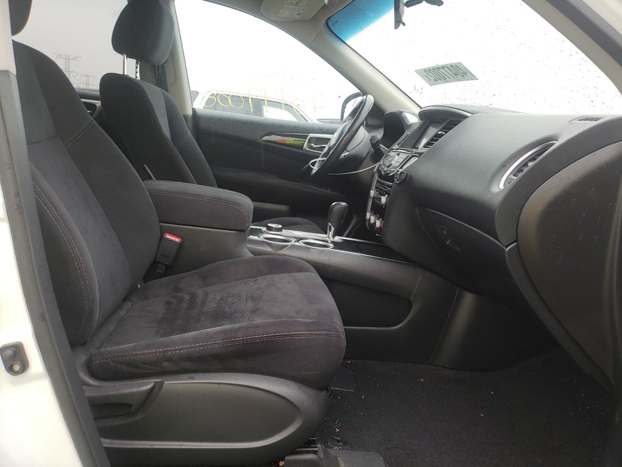 Photo 5 from auction – 2014 NISSAN PATHFINDER with VIN 5N1AR2MM4EC600041