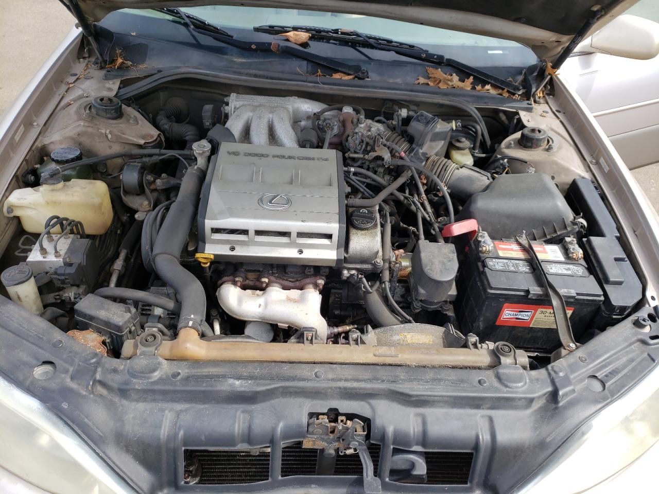Photo 7 from auction – 1997 LEXUS ES 300 with VIN JT8BF22G9V0017558