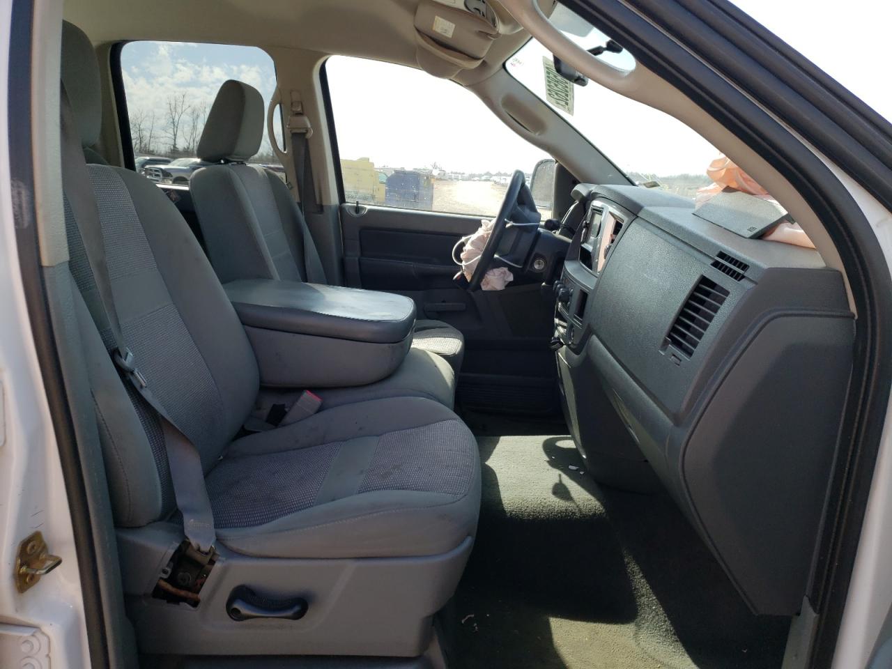 Photo 5 from auction – 2007 DODGE RAM 1500 S with VIN 1D7HA18P07J555371