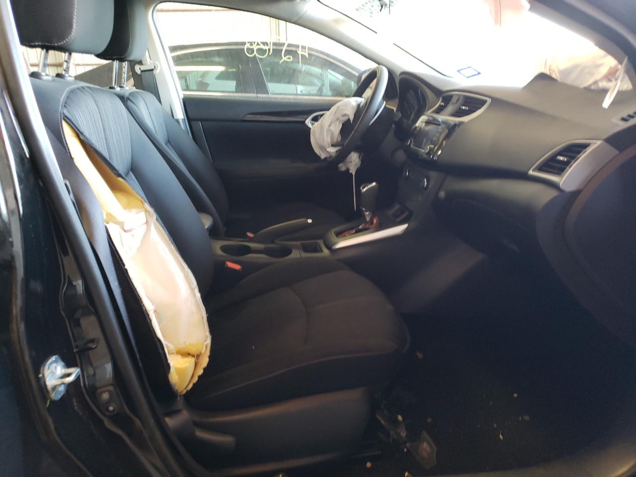 Photo 5 from auction – 2017 NISSAN SENTRA S with VIN 3N1AB7AP1HY328003