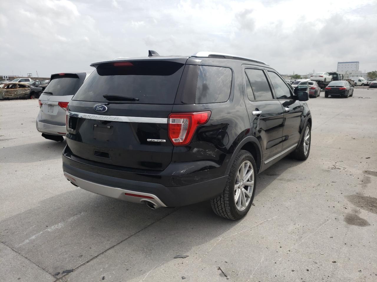 Photo 4 from auction – 2016 FORD EXPLORER L with VIN 1FM5K7F83GGC14077