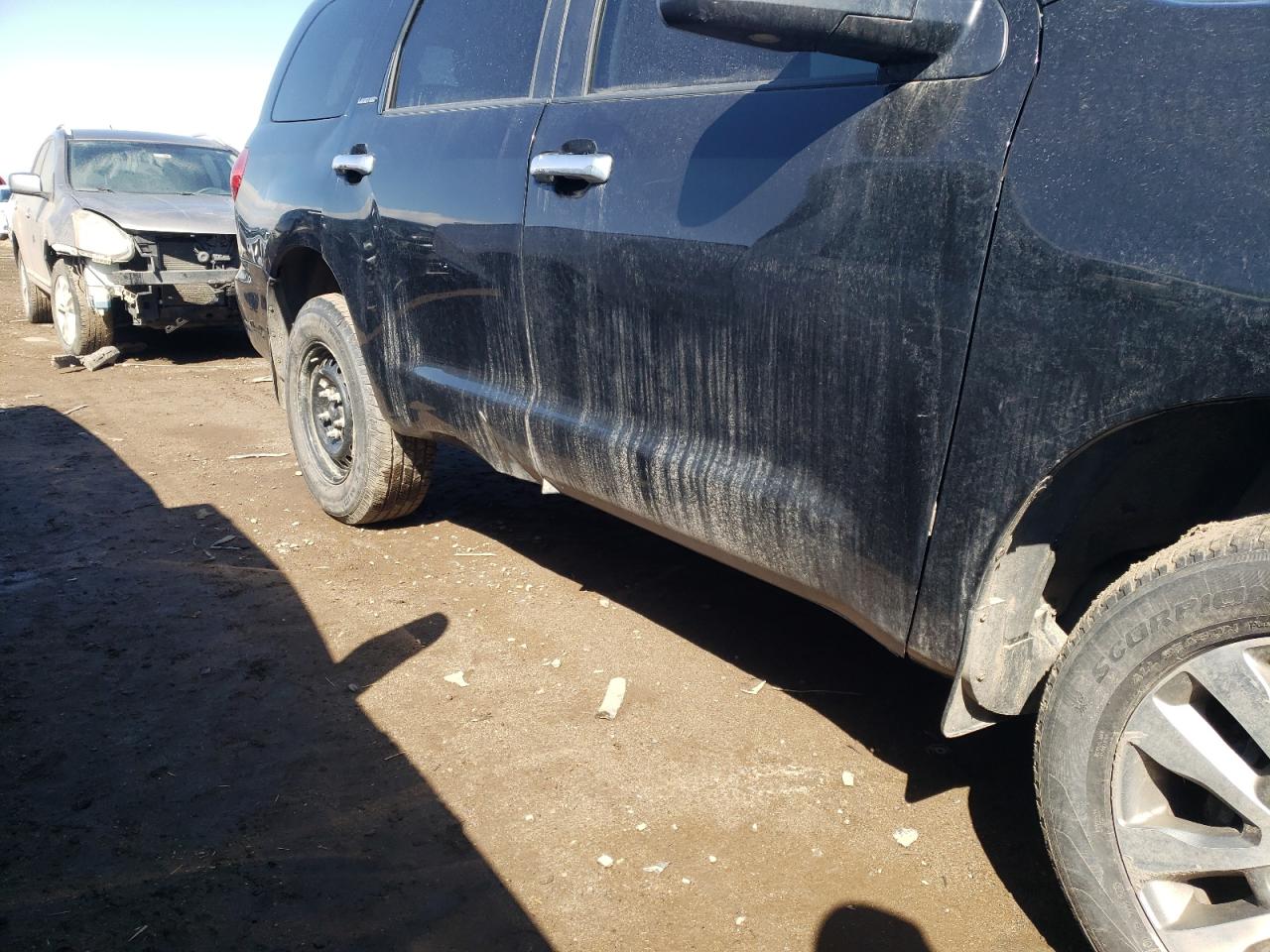 Photo 9 from auction – 2017 TOYOTA SEQUOIA LI with VIN 5TDJW5G16HS151707