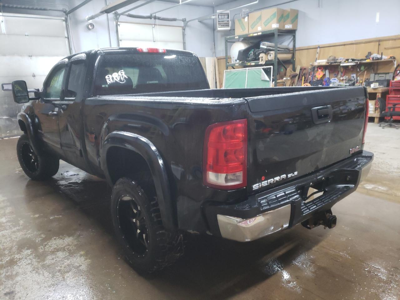 Photo 3 from auction – 2012 GMC SIERRA K25 with VIN 1GT220C80CZ323503