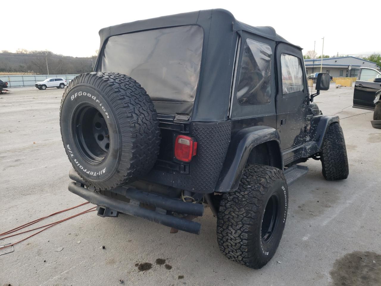 Photo 4 from auction – 2000 JEEP WRANGLER / with VIN 1J4FA59S4YP786875