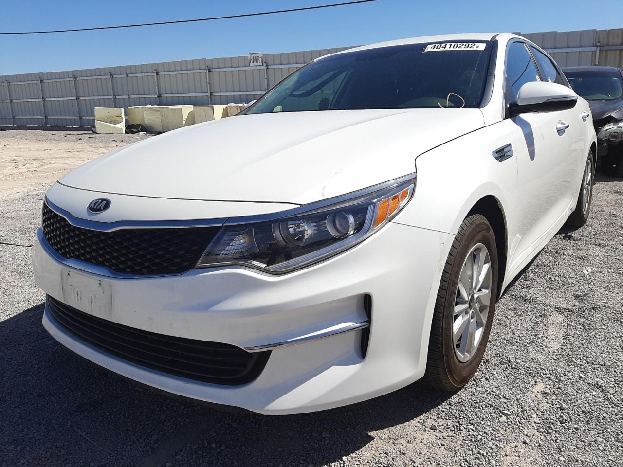 Photo 2 from auction – 2016 KIA OPTIMA LX with VIN KNAGT4L3XG5104847