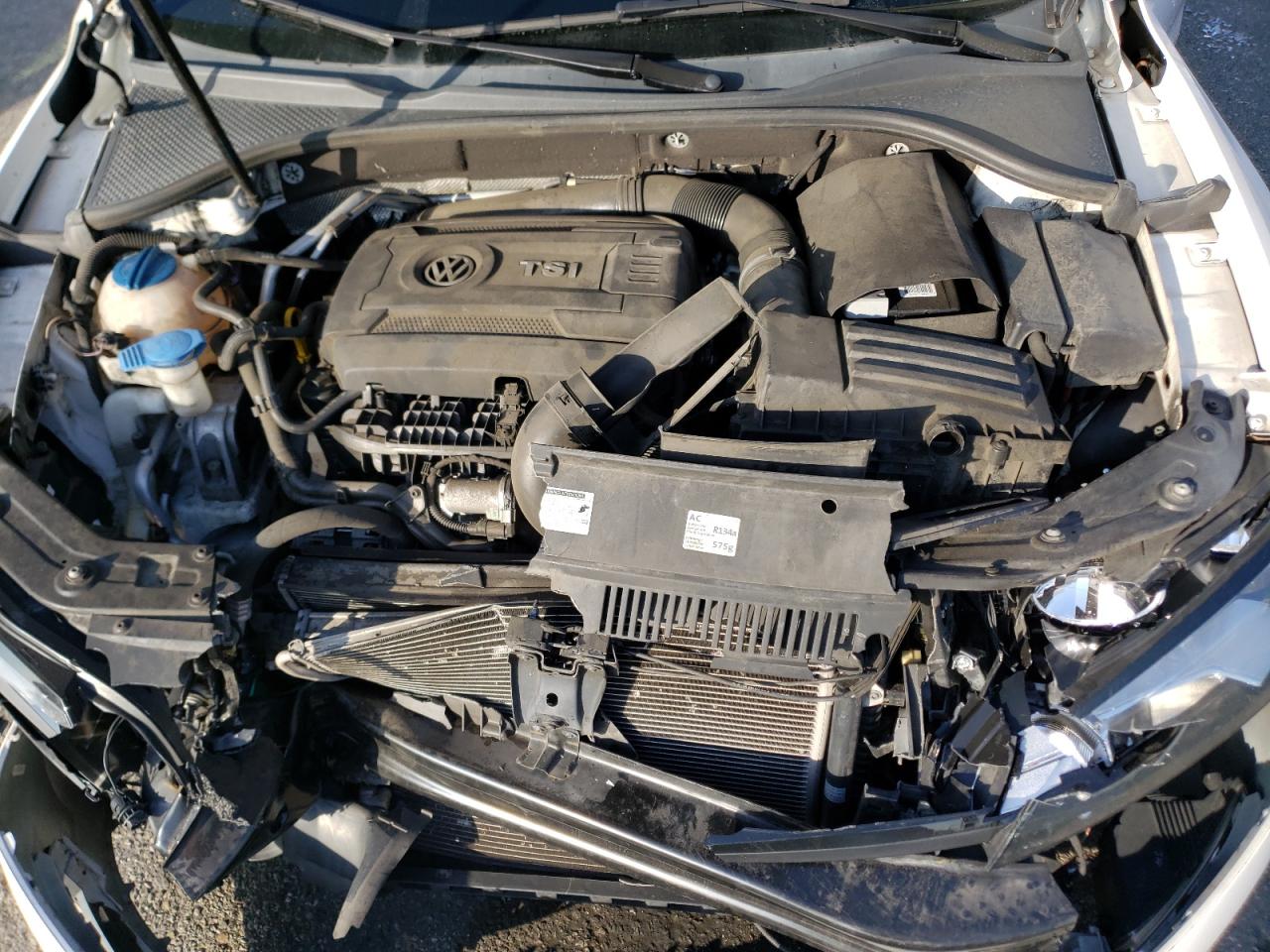 Photo 7 from auction – 2014 VOLKSWAGEN PASSAT SEL with VIN 1VWCT7A30EC064368