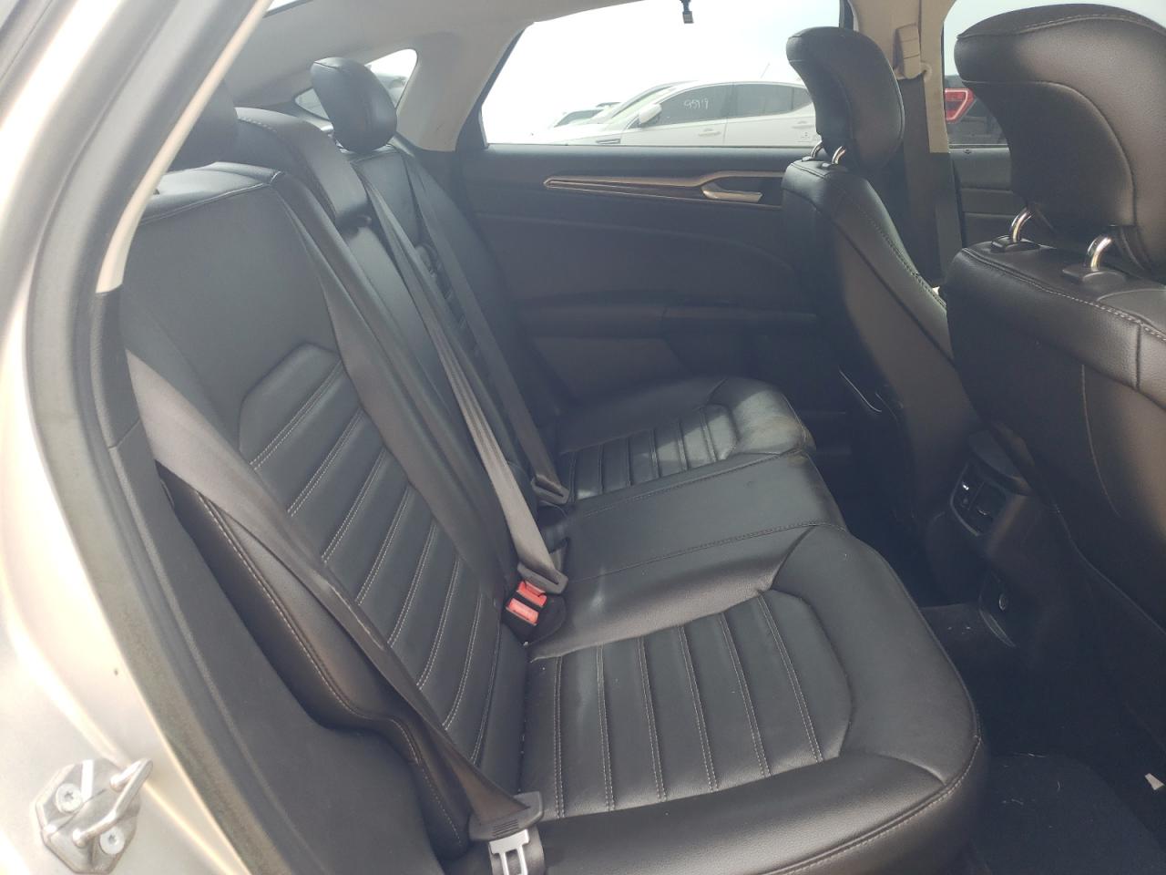 Photo 6 from auction – 2014 FORD FUSION SE with VIN 1FA6P0HD0E5398971