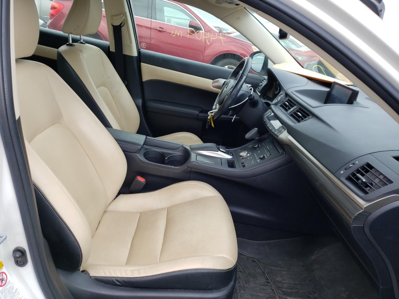 Photo 5 from auction – 2016 LEXUS CT 200 with VIN JTHKD5BH9G2274274