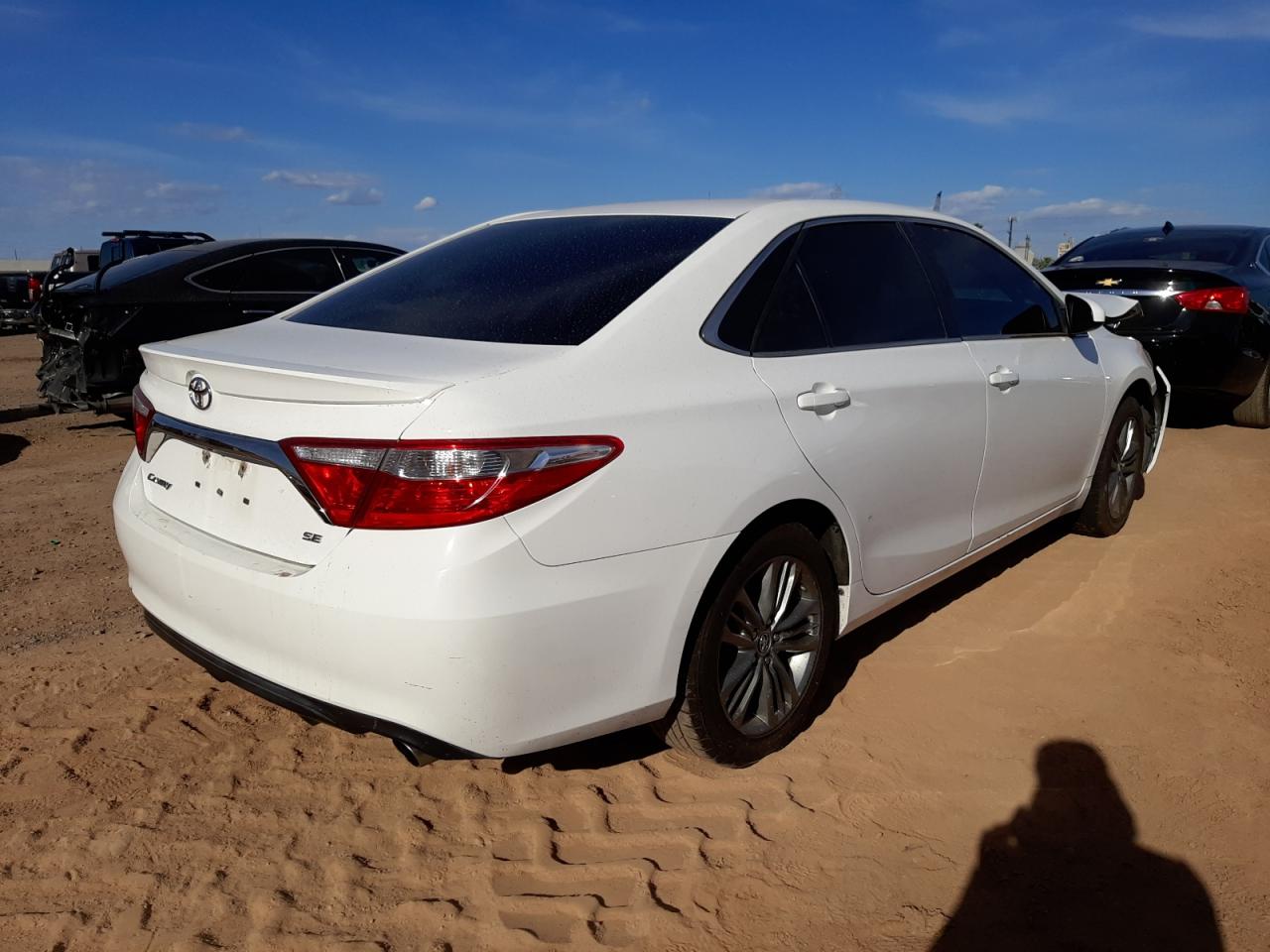 Photo 4 from auction – 2015 TOYOTA CAMRY LE with VIN 4T1BF1FK4FU016138