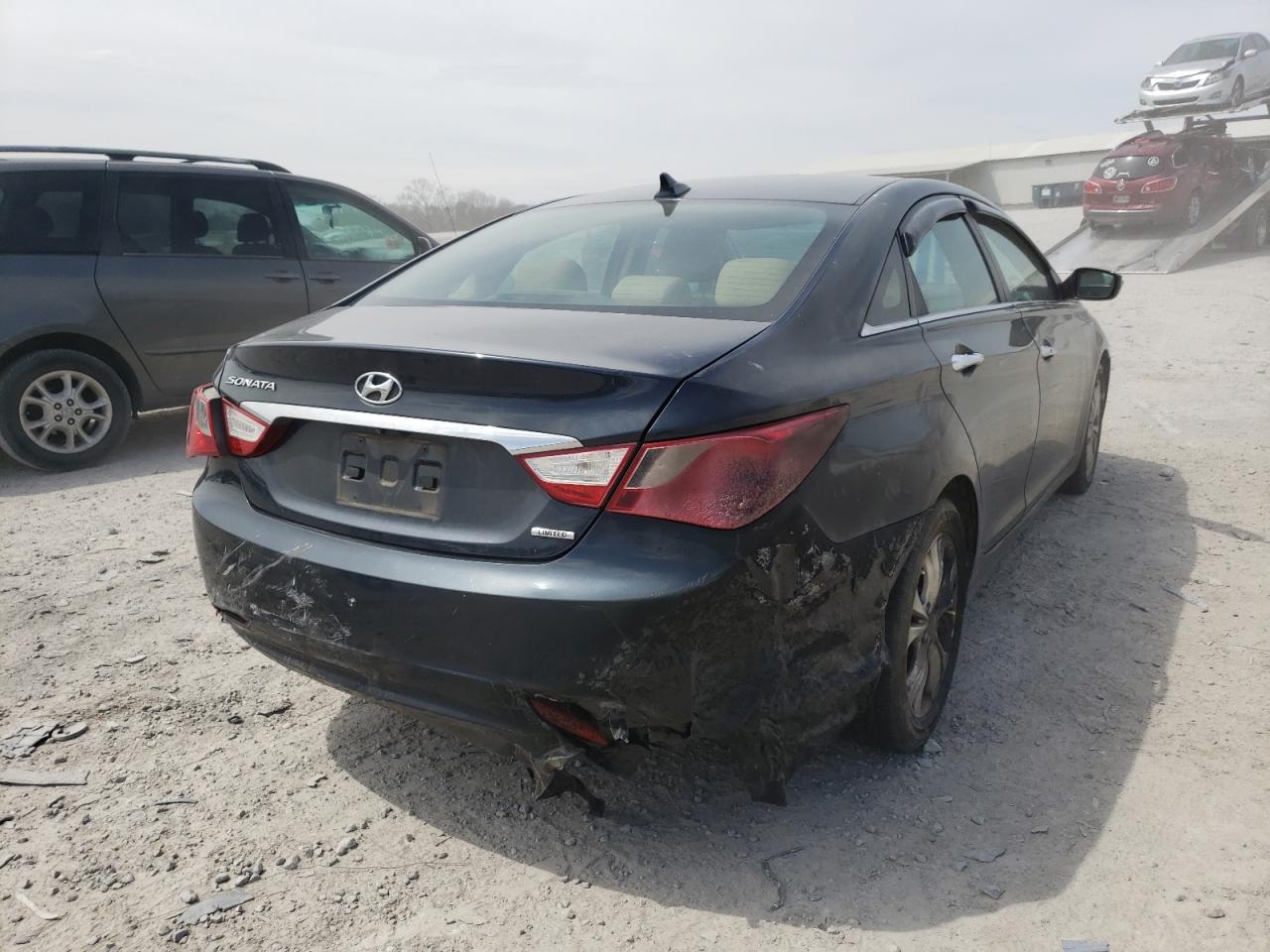 Photo 9 from auction – 2011 HYUNDAI SONATA SE with VIN 5NPEC4AC0BH095114