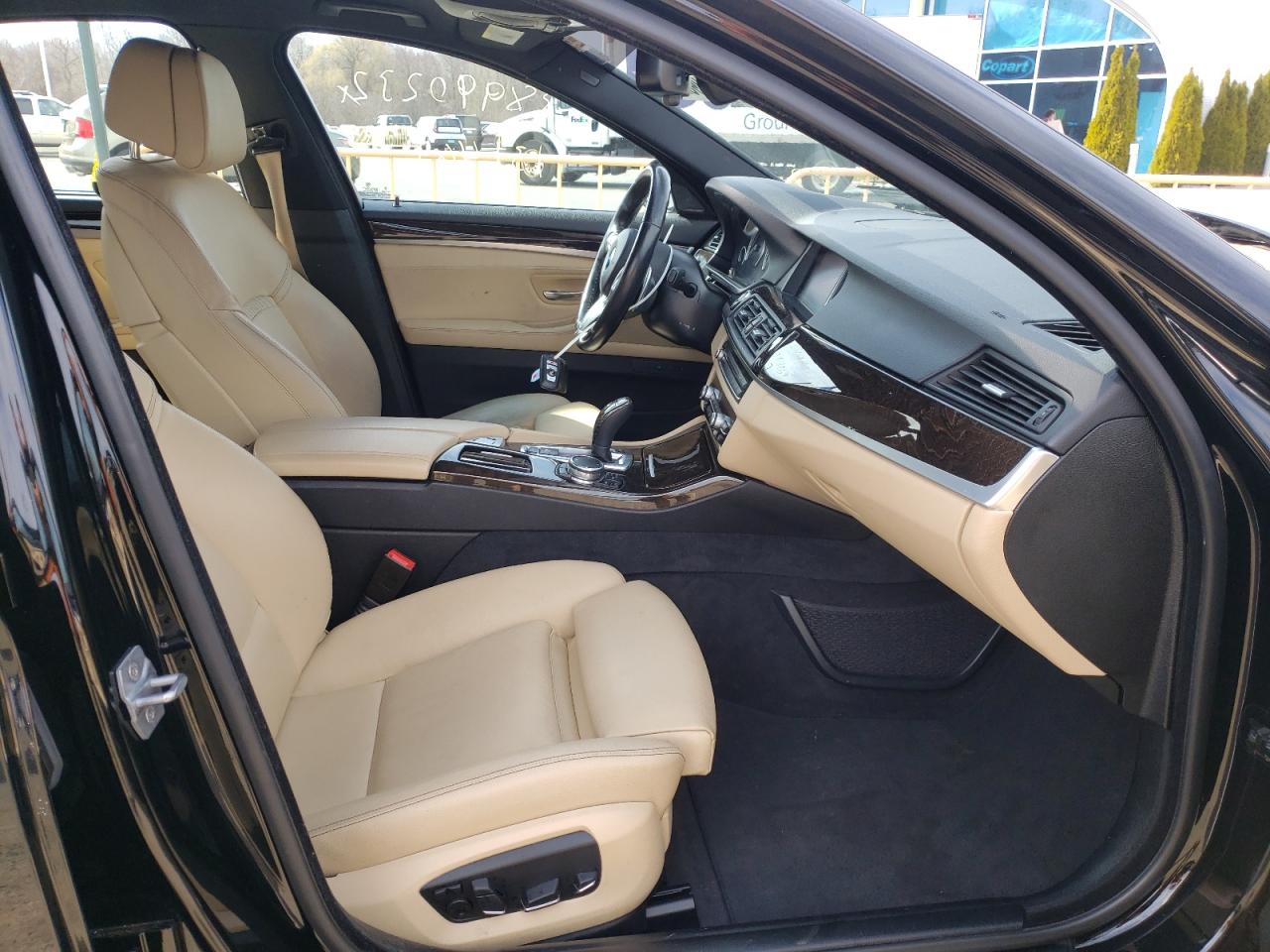 Photo 5 from auction – 2016 BMW 535 XI with VIN WBA5B3C52GG253201