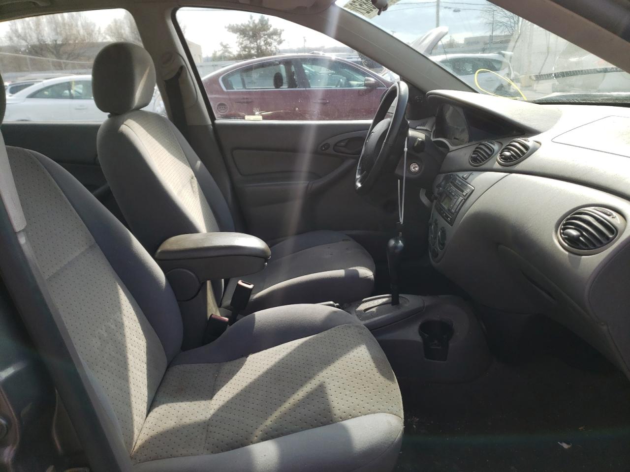 Photo 5 from auction – 2004 FORD FOCUS ZTS with VIN 1FAFP38ZX4W179375