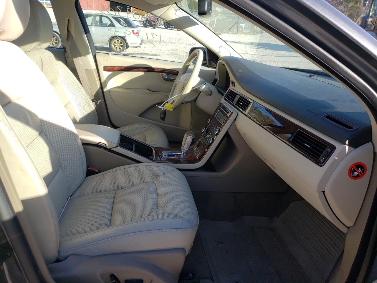 Photo 5 from auction – 2007 VOLVO S80 3.2 with VIN YV1AS982871033061