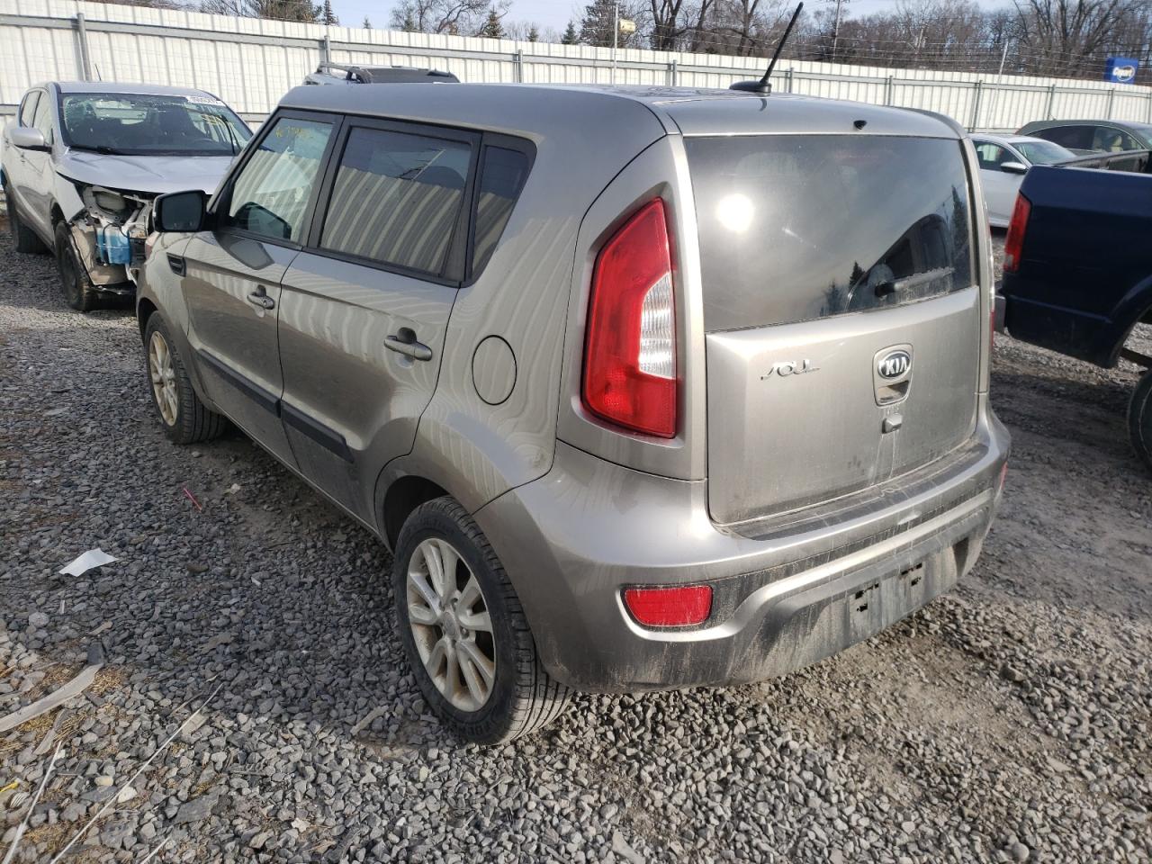 Photo 3 from auction – 2013 KIA SOUL + with VIN KNDJT2A63D7631171
