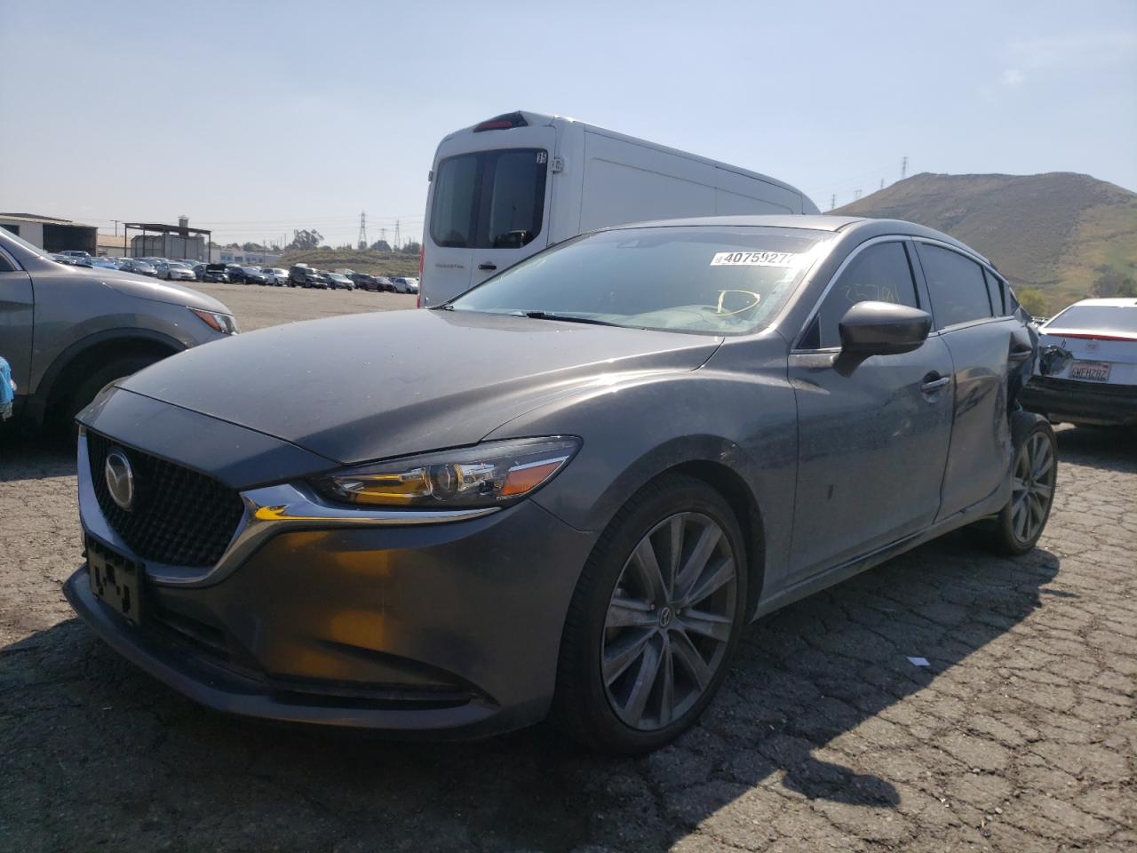 Photo 2 from auction – 2018 MAZDA 6 TOURING with VIN JM1GL1VM1J1313643