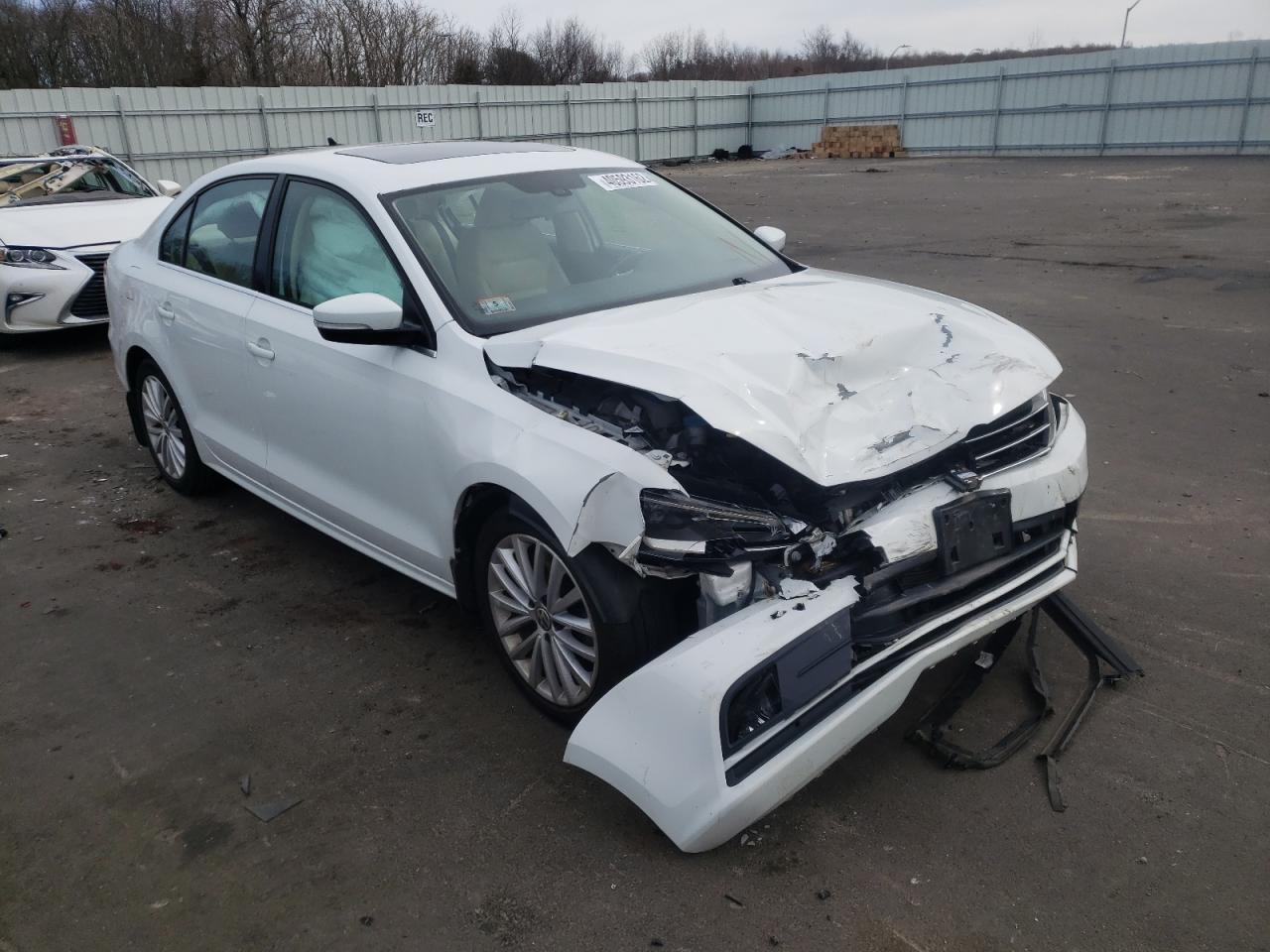 Photo 1 from auction – 2016 VOLKSWAGEN JETTA SEL with VIN 3VWL17AJ9GM355389