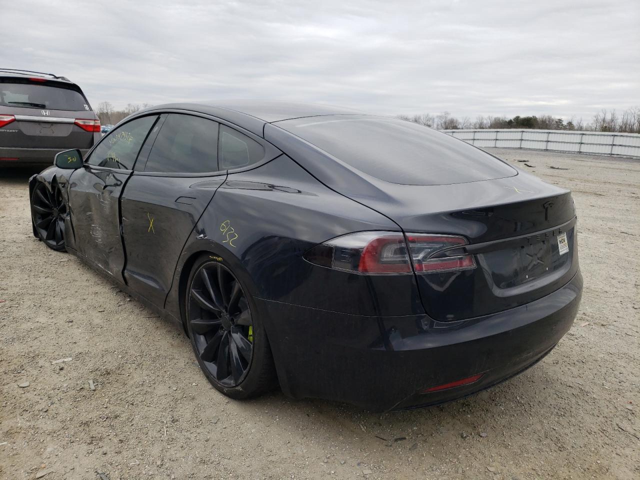 Photo 3 from auction – 2017 TESLA MODEL S with VIN 5YJSA1E16HF220169