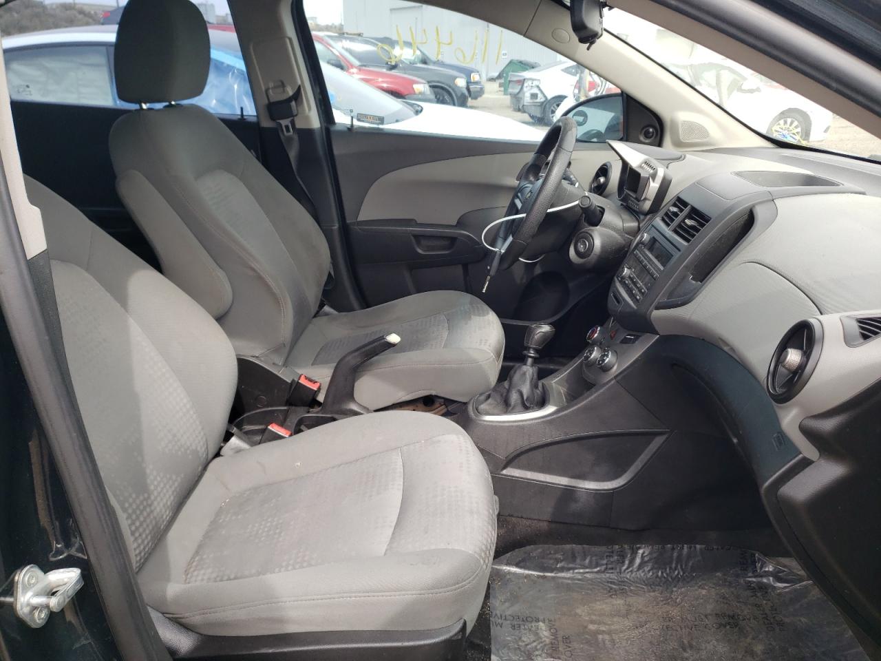 Photo 5 from auction – 2013 CHEVROLET SONIC LS with VIN 1G1JB5SH5D4135867