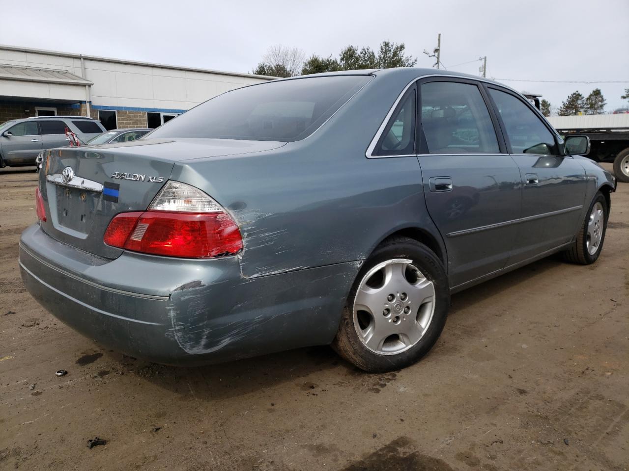 Photo 4 from auction – 2003 TOYOTA AVALON XL with VIN 4T1BF28BX3U336627