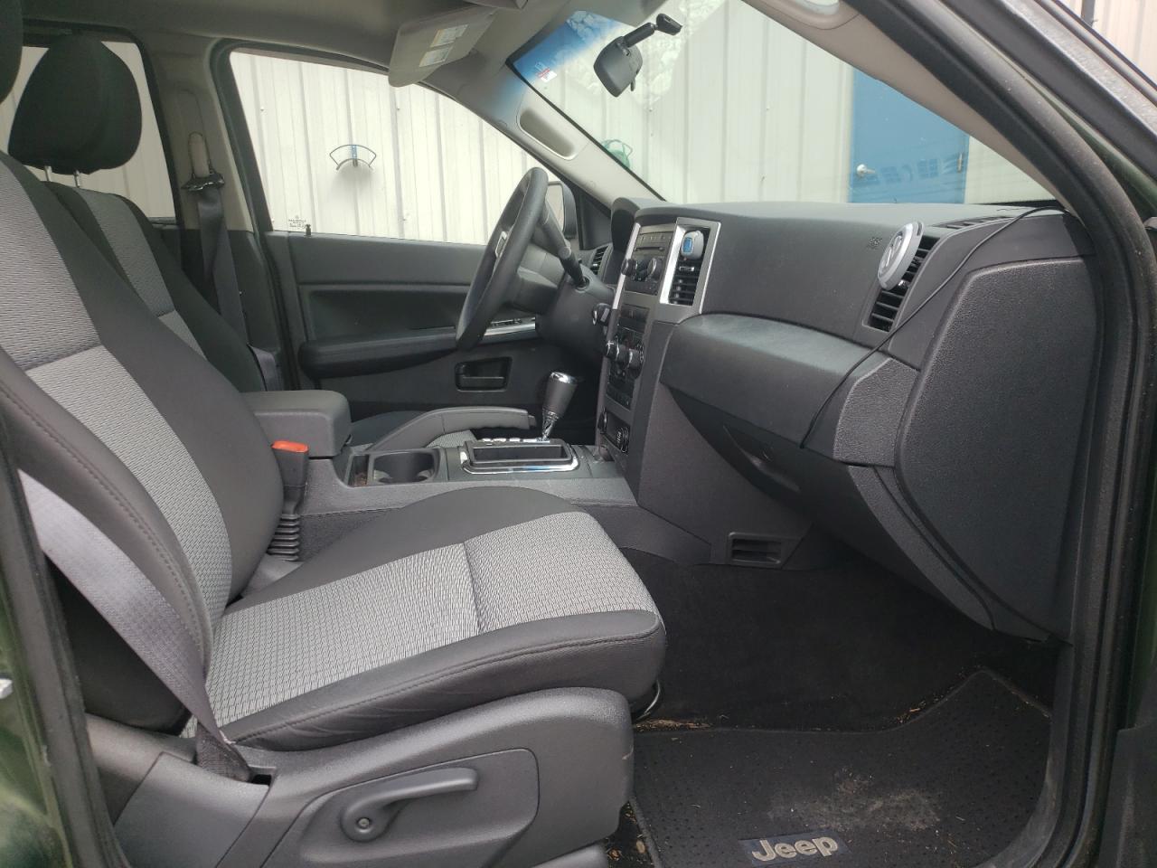Photo 5 from auction – 2008 JEEP GRAND CHER with VIN 1J8GR48K78C215847