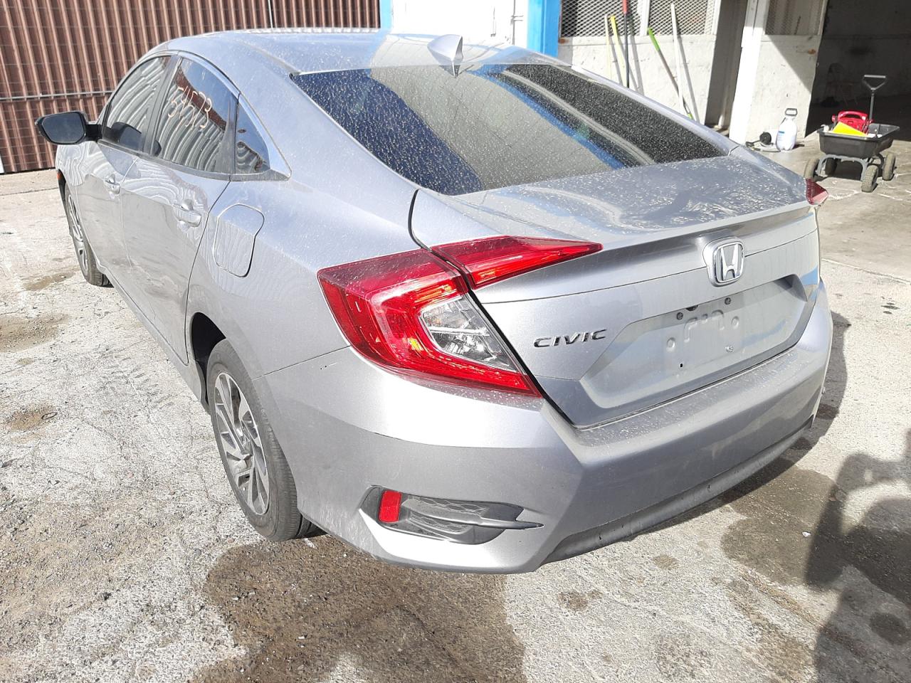 Zdjęcie 3 z aukcji – 2017 HONDA CIVIC EX z VIN 19XFC2F72HE019783