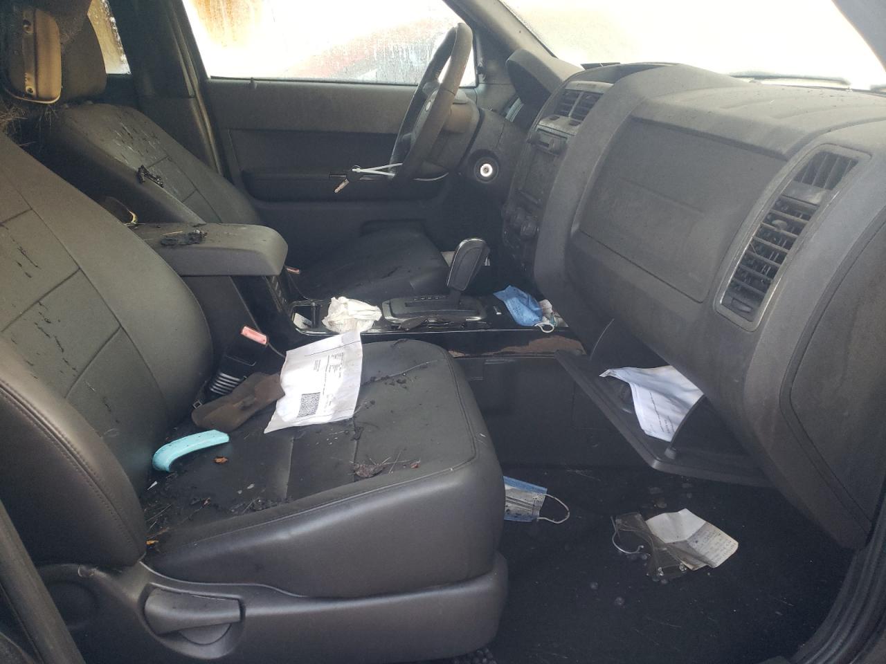 Photo 5 from auction – 2010 FORD ESCAPE LIM with VIN 1FMCU9EG4AKA79072