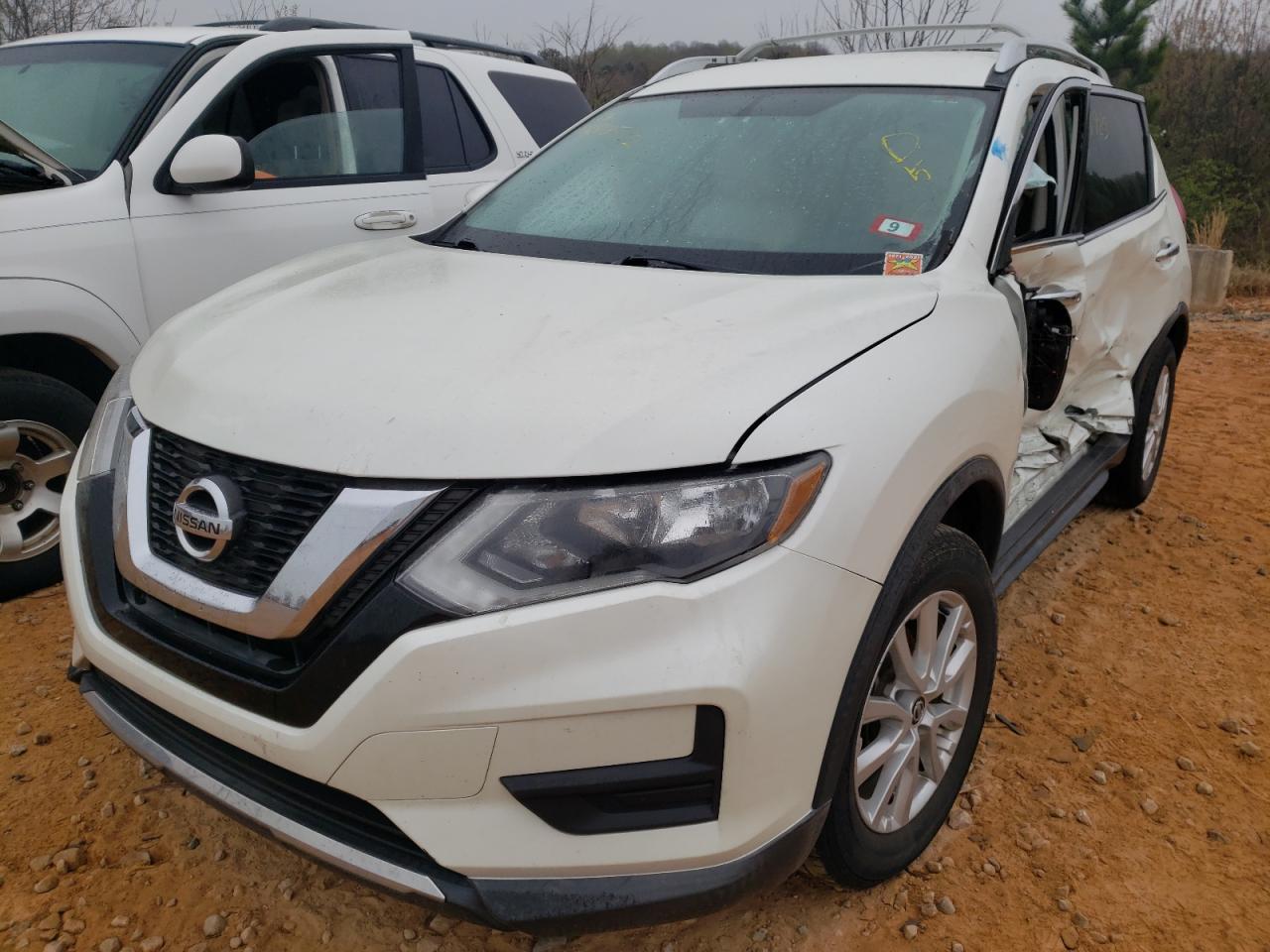 Photo 2 from auction – 2017 NISSAN ROGUE S with VIN KNMAT2MT8HP515553