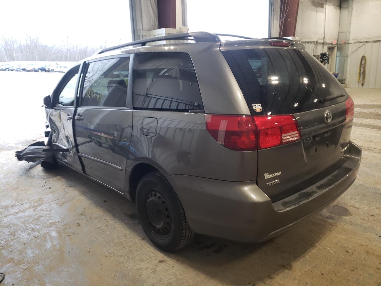 Photo 3 from auction – 2004 TOYOTA SIENNA CE with VIN 5TDZA23CX4S122809