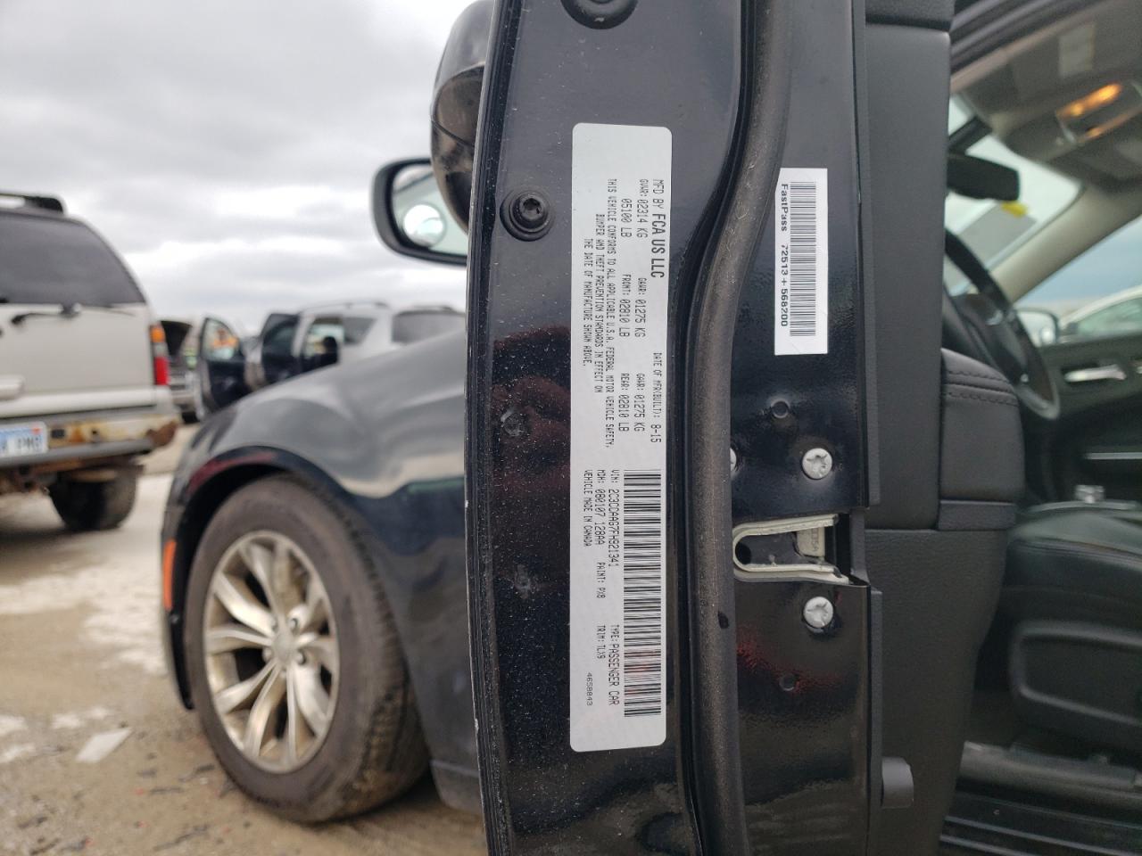 Photo 10 from auction – 2015 CHRYSLER 300 LIMITE with VIN 2C3CCAAG7FH921341
