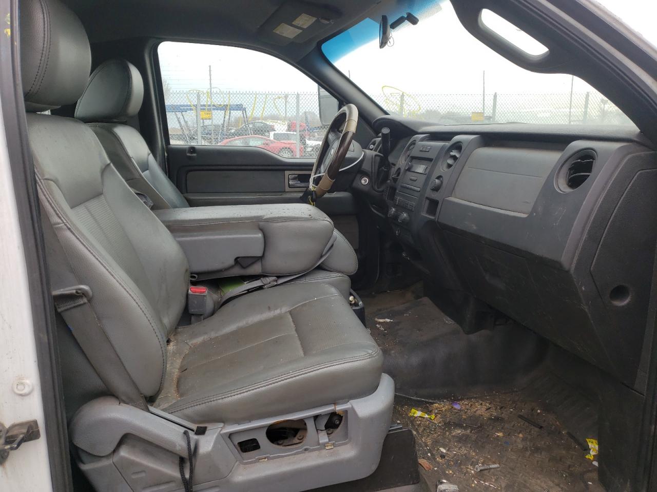 Photo 5 from auction – 2011 FORD F150 with VIN 1FTMF1CM3BKD08274
