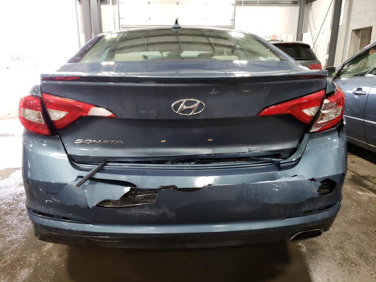 Photo 9 from auction – 2015 HYUNDAI SONATA SE with VIN 5NPE24AF2FH048704