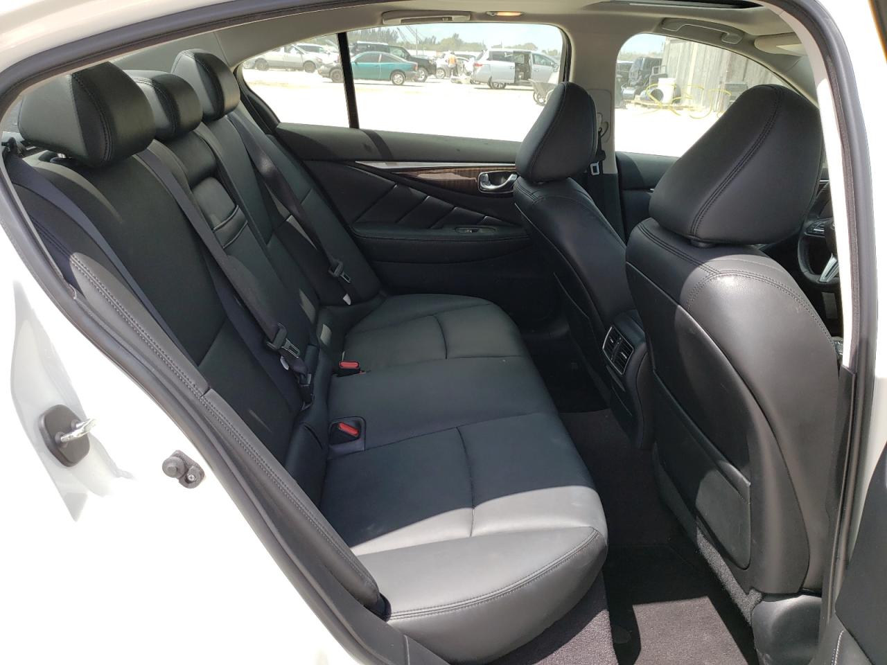 Photo 6 from auction – 2018 INFINITI Q50 LUXE with VIN JN1EV7AR6JM437009