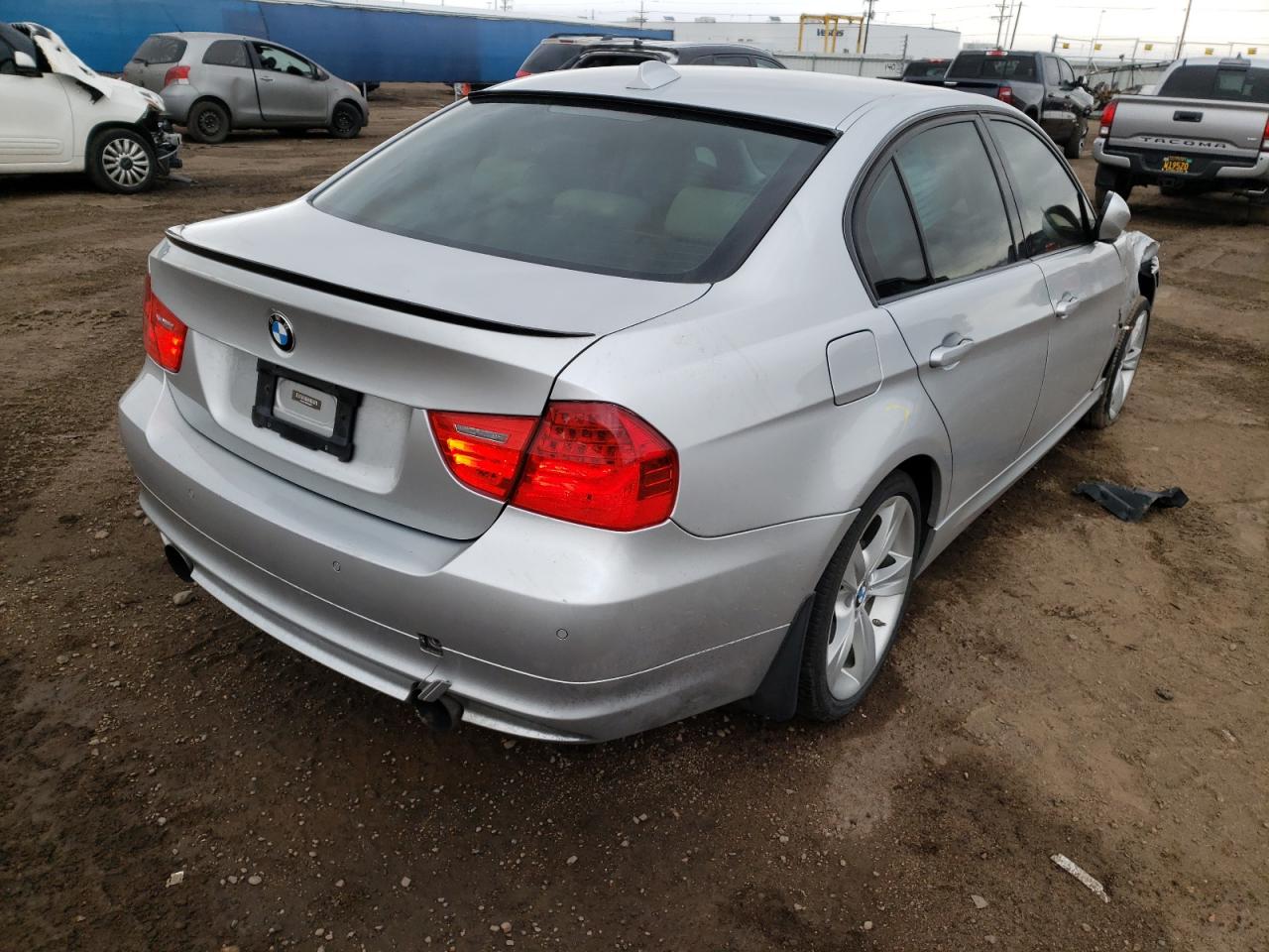 Photo 4 from auction – 2011 BMW 335 XI with VIN WBAPL5C50BA920912
