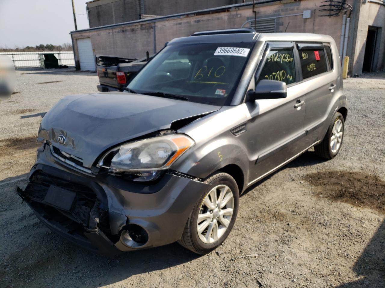 Photo 2 from auction – 2013 KIA SOUL + with VIN KNDJT2A66D7494534