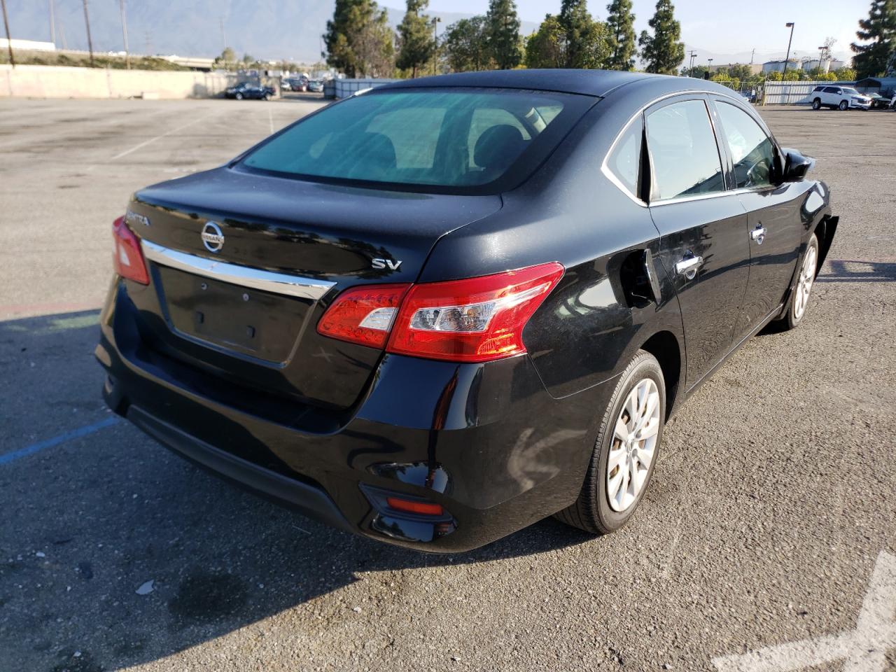 Photo 4 from auction – 2016 NISSAN SENTRA S with VIN 3N1AB7AP1GY253947