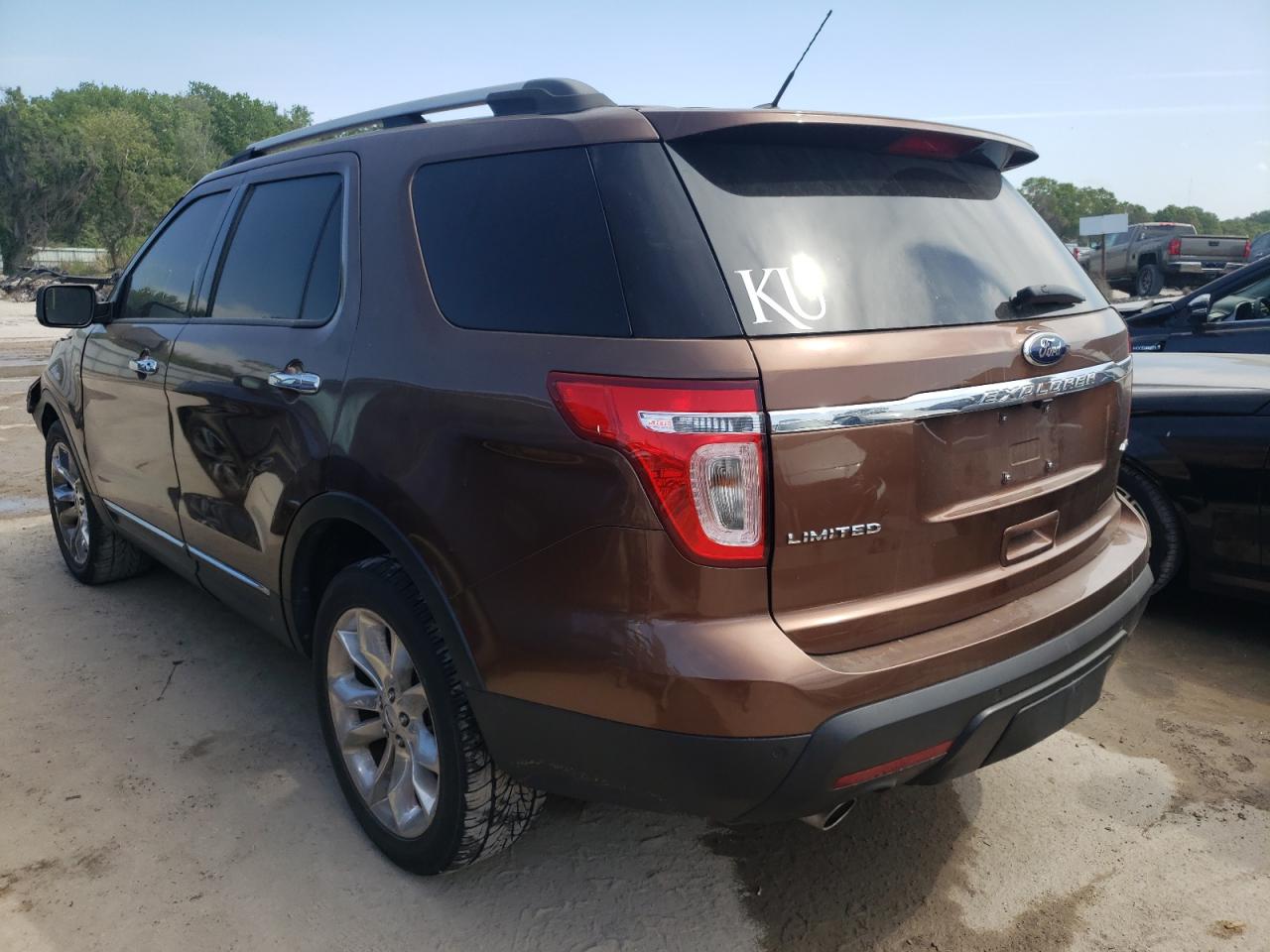 Photo 3 from auction – 2012 FORD EXPLORER L with VIN 1FMHK8F82CGA92745