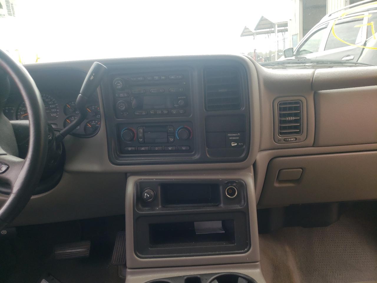 Photo 20 from auction – 2004 CHEVROLET SILVERADO with VIN 2GCEC19TX41158145