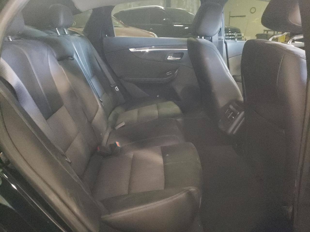 Photo 6 from auction – 2018 CHEVROLET IMPALA LT with VIN 2G1105S39J9142730