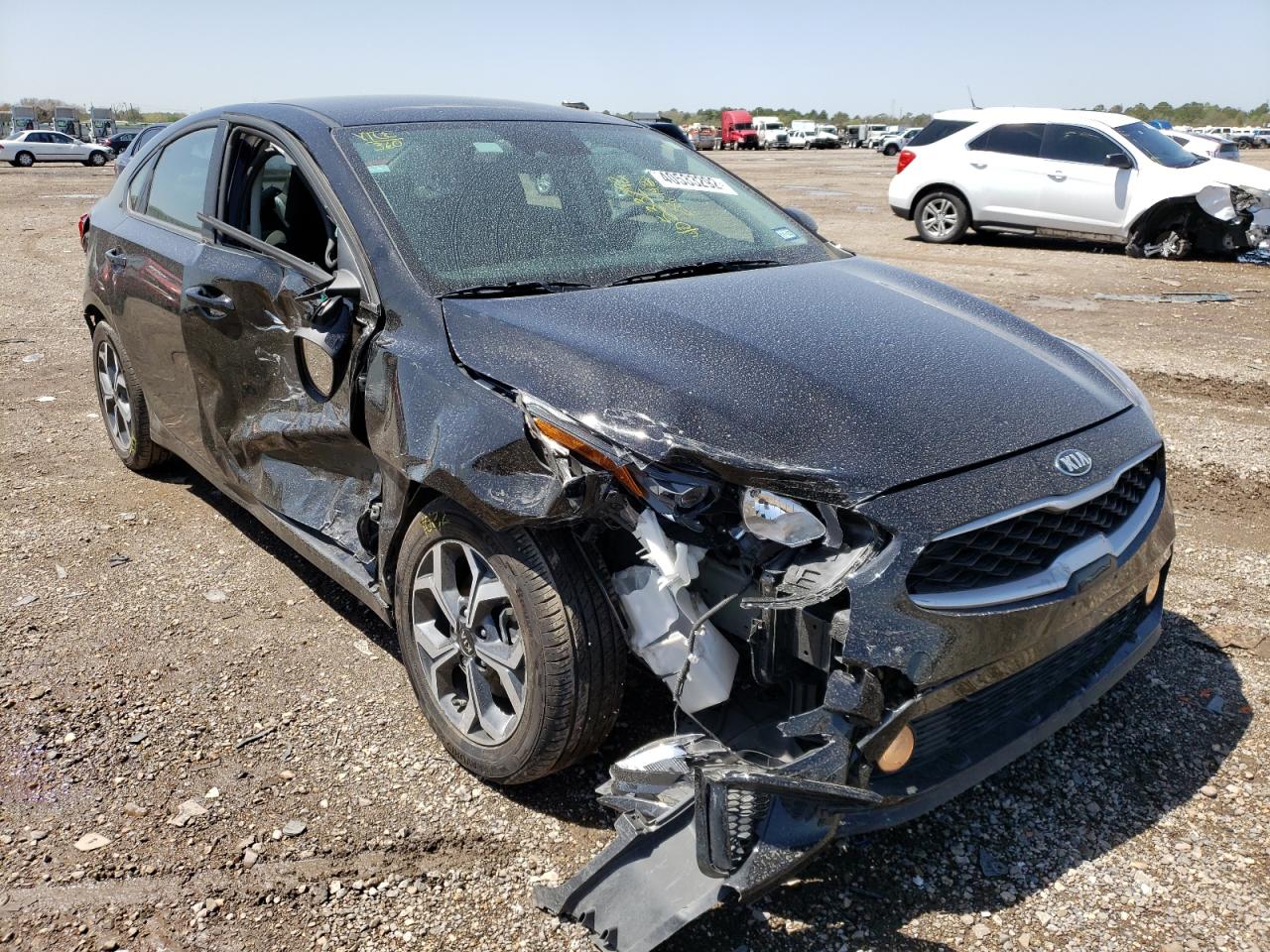 KIA FORTE FE 2021 with VIN 3KPF24ADXME288443 - Photo from auction