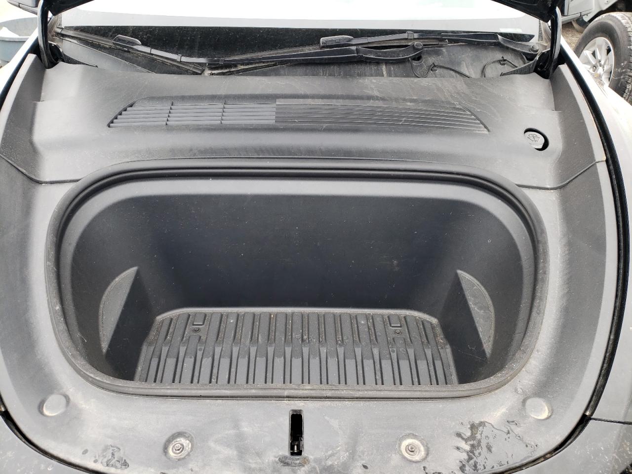 Photo 7 from auction – 2021 TESLA MODEL Y with VIN 5YJYGDEE3MF181970