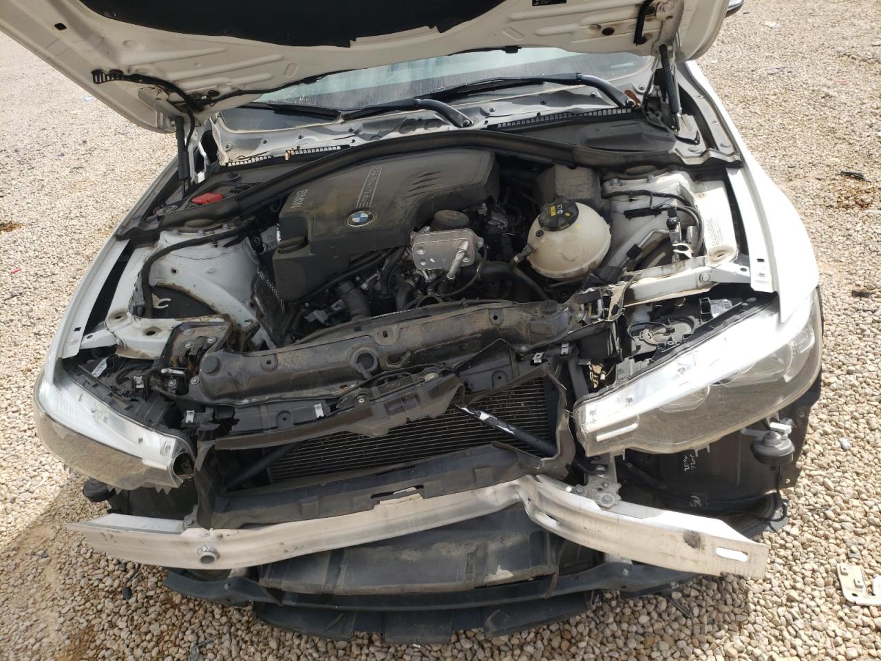 صورة رقم 7 من المزاد - 2016 BMW 320 I مع VIN WBA8E1G56GNT35737