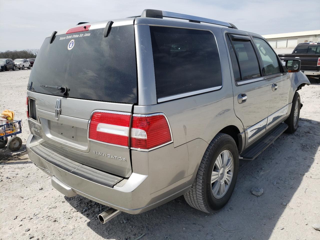 Photo 4 from auction – 2008 LINCOLN NAVIGATOR with VIN 5LMFU28568LJ14419