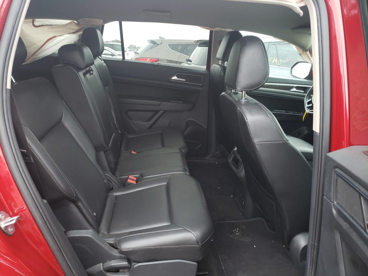 Photo 6 from auction – 2018 VOLKSWAGEN ATLAS SE with VIN 1V2DR2CA2JC533358