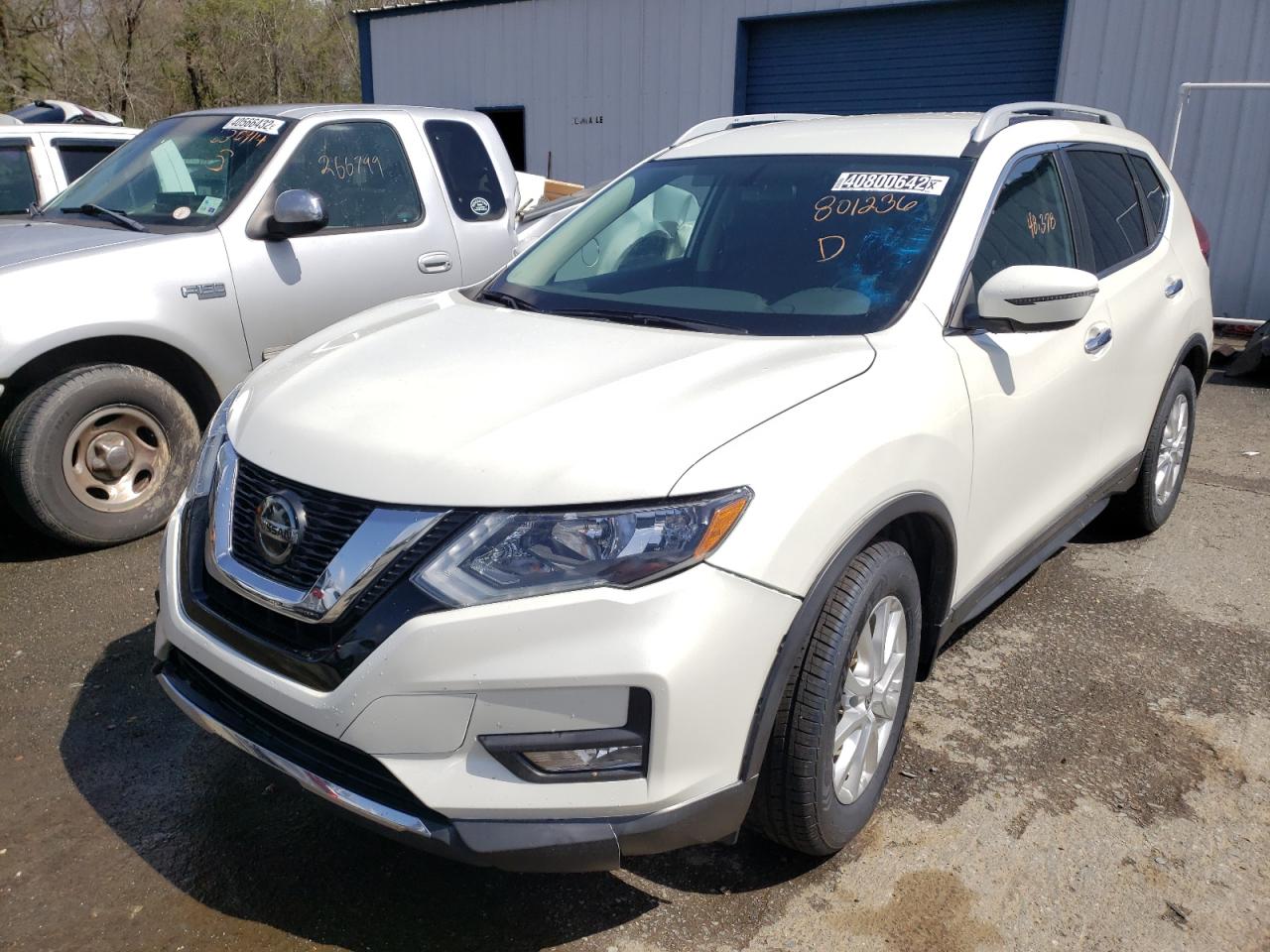 Photo 2 from auction – 2018 NISSAN ROGUE S with VIN 5N1AT2MT1JC801236