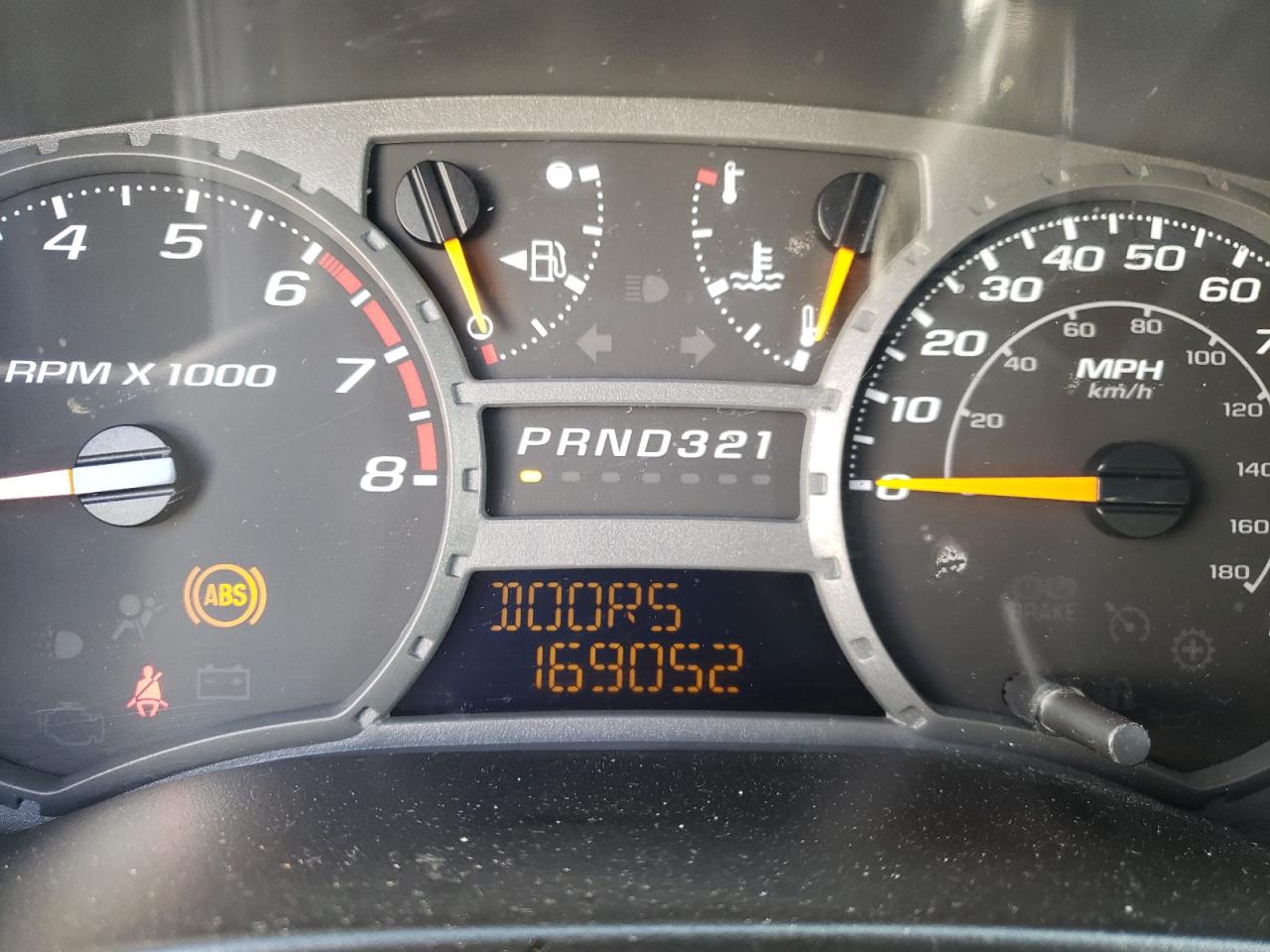 Photo 8 from auction – 2004 GMC CANYON with VIN 1GTDT136048139700